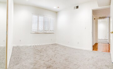 1255 Federal Ave, Unit 307 in Los Angeles, CA - Foto de edificio - Building Photo