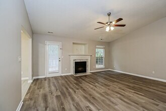 7039 Lowen Rd in Charlotte, NC - Building Photo - Building Photo