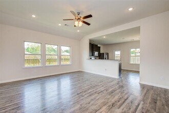 3513 Korina Way in Conroe, TX - Building Photo - Building Photo
