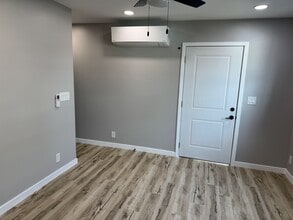 2428 Denver St, Unit 1 in San Diego, CA - Building Photo - Building Photo