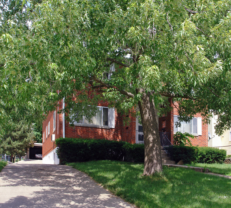 24 Rosebud Ave in Erlanger, KY - Building Photo