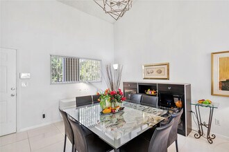 3457 NW 44th St in Lauderdale Lakes, FL - Building Photo - Building Photo