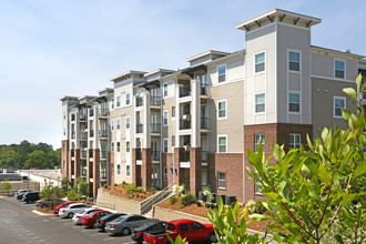 Quarters Tallahassee in Tallahassee, FL - Foto de edificio - Building Photo