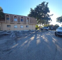 10930 Royal Palm Blvd in Coral Springs, FL - Building Photo