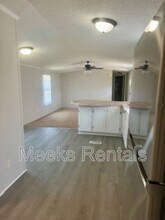 321 Empire Dr in St. Albans, WV - Building Photo - Building Photo