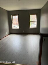27 Vliet St in Cohoes, NY - Building Photo - Building Photo