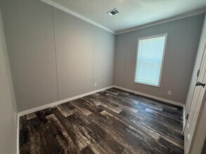 4901 N Vaughn Rd in Plant City, FL - Building Photo - Building Photo