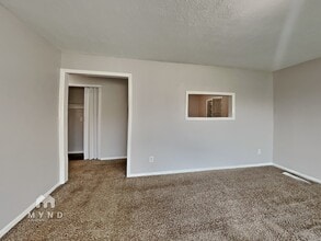 2620 Eagledale Dr in Indianapolis, IN - Building Photo - Building Photo