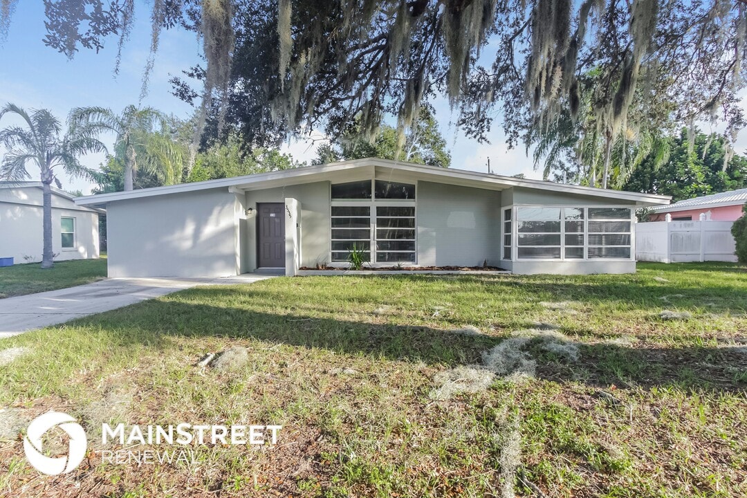 3535 24th Pkwy in Sarasota, FL - Building Photo