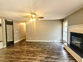 102 Courtney Ct in Waynesville, MO - Building Photo - Building Photo