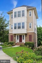 304 Parkview Ave in Gaithersburg, MD - Building Photo