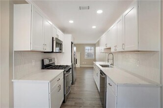 1528 Paces Ferry N Dr SE in Smyrna, GA - Building Photo - Building Photo
