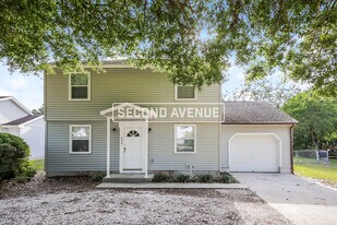 223 Carla Ann Ct in Auburndale, FL - Building Photo