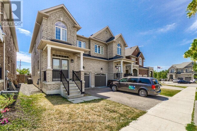 160 Gentile Cir in Vaughan, ON - Building Photo - Building Photo