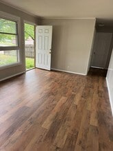 1669 S Hickory Ave in Bartlesville, OK - Building Photo - Building Photo