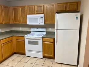 144 Humanity Ln, Unit D in Branson, MO - Building Photo - Building Photo