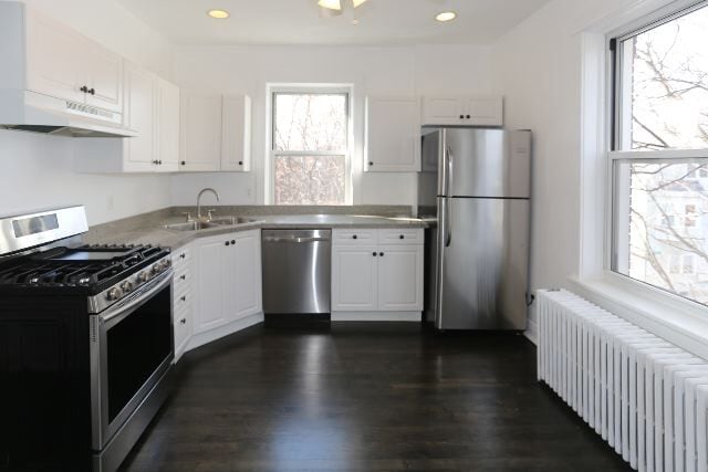 3221 N Leavitt St, Unit J07P in Chicago, IL - Building Photo - Building Photo
