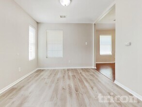 16339 Noble Meadow Ln in Houston, TX - Foto de edificio - Building Photo