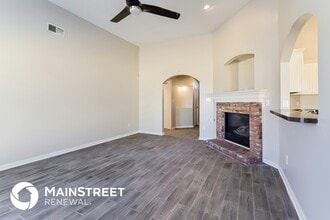 7082 Parkbrook Ln in Cordova, TN - Foto de edificio - Building Photo