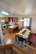 806 Saint Andrews Dr in Syracuse, UT - Building Photo - Building Photo