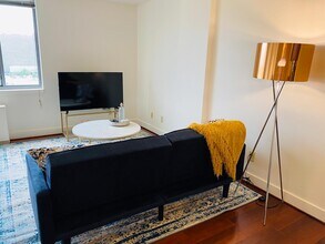 600 E 8th St-Unit -1 in Kansas City, MO - Foto de edificio - Building Photo