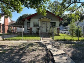 5234 Claremont St in Houston, TX - Building Photo