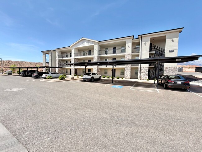 6230 Winding Wy in Hurricane, UT - Building Photo - Building Photo