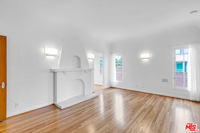 property at 1557 S Genesee Ave