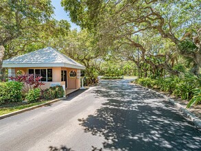 1406 Coral Oak Ln in Vero Beach, FL - Building Photo - Building Photo