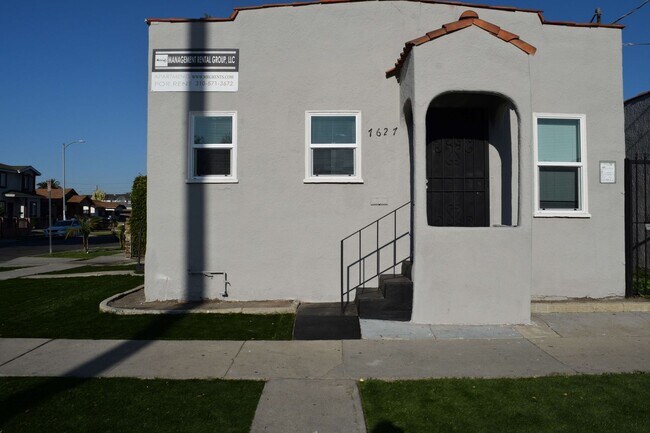 7621 Wadsworth Ave in Los Angeles, CA - Building Photo - Building Photo