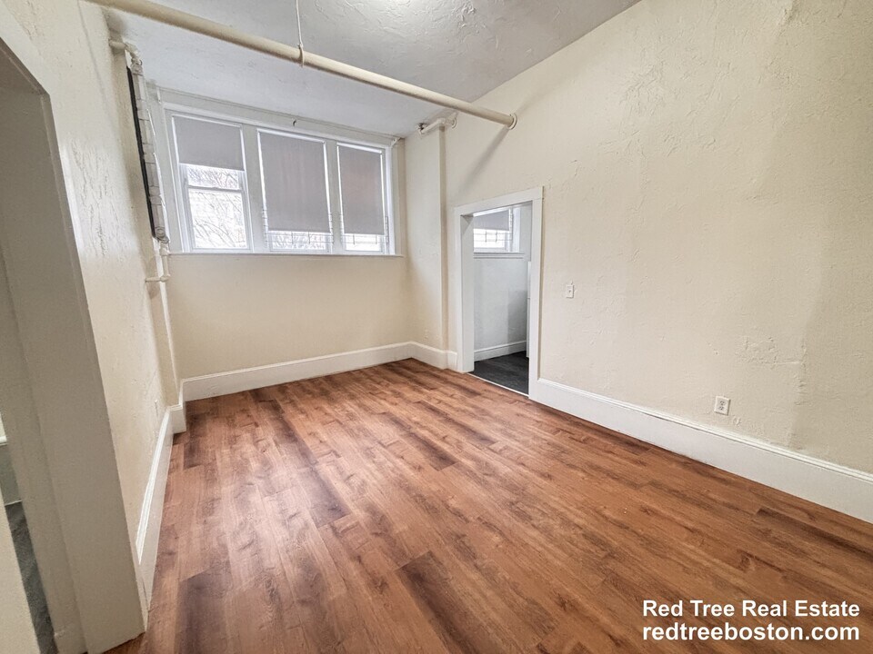 99 Brainerd Rd, Unit 20 in Boston, MA - Building Photo