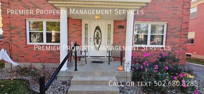 property at 121 McArthur Dr