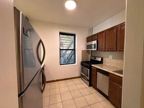 429 Fairmount Ave in Jersey City, NJ - Building Photo - Building Photo