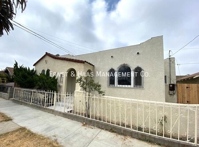 516 E 21st St in Long Beach, CA - Building Photo - Building Photo