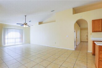 956 Gascony Ct in Kissimmee, FL - Building Photo - Building Photo
