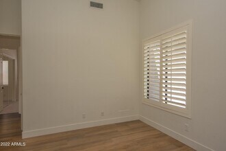 22420 N 48th St in Phoenix, AZ - Building Photo - Building Photo