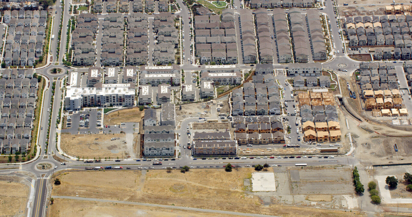 Trumark Development in Newark, CA - Building Photo