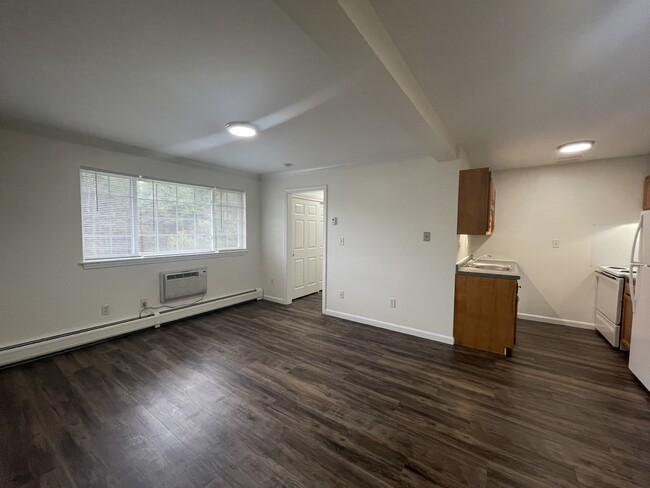 Eagle's Landing Apartments in Manchester, NH - Foto de edificio - Building Photo