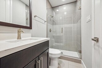 1026 Patterson St in Houston, TX - Building Photo - Building Photo