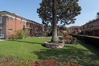 2308-2324 Scarff St in Los Angeles, CA - Foto de edificio - Building Photo