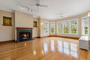 6645 N Greenview Ave in Chicago, IL - Building Photo