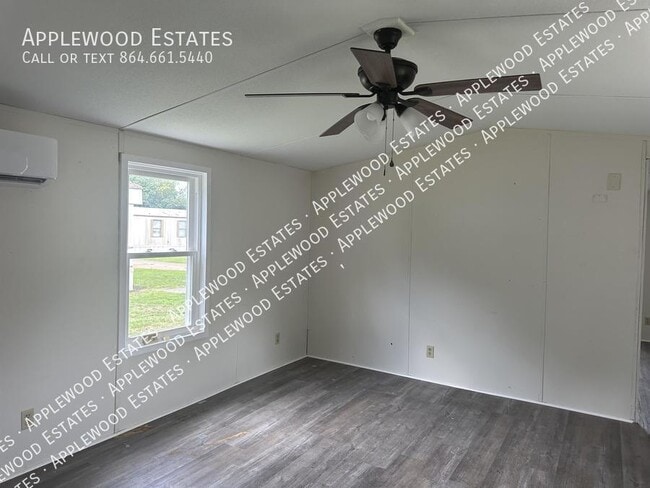 251 Pebble Rock Cir in Spartanburg, SC - Building Photo - Building Photo