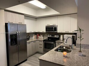 2700 SW 27th Ave in Miami, FL - Building Photo - Building Photo