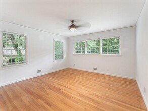 1685 Dunwoody Pl NE in Atlanta, GA - Building Photo - Building Photo