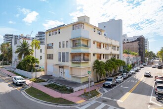 Parkview Apartments in Miami Beach, FL - Building Photo - Primary Photo
