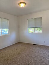 2918 El Noble Ave in Oroville, CA - Building Photo - Building Photo