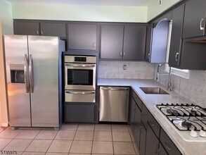 501 Niles St in Elizabeth, NJ - Building Photo - Building Photo