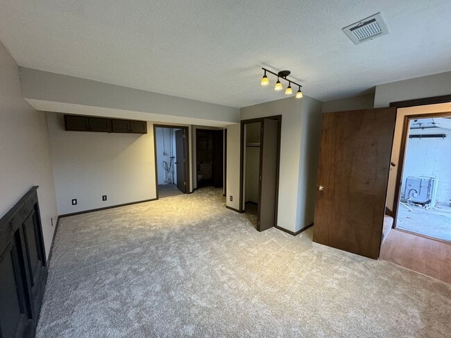 property at 1438 Frank Dr