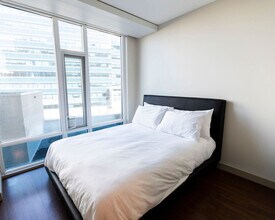 10823 Jasper Ave in Edmonton, AB - Building Photo - Building Photo