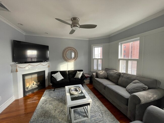 property at 472 E 8th St